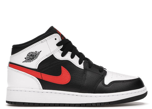 Air Jordan 1 Mid 'Chile Red'